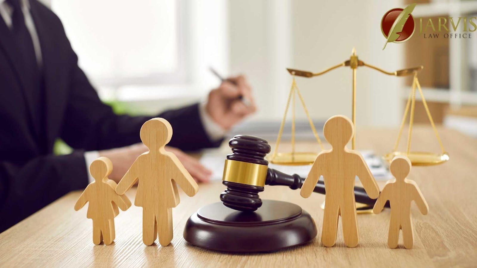 Family law concept with gavel and scale symbolizing estate planning in families.